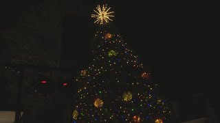 Graham hosts annual tree lighting ceremony