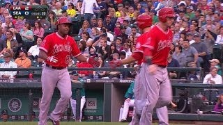 LAA@SEA: Nelson jacks a two-run shot in the second