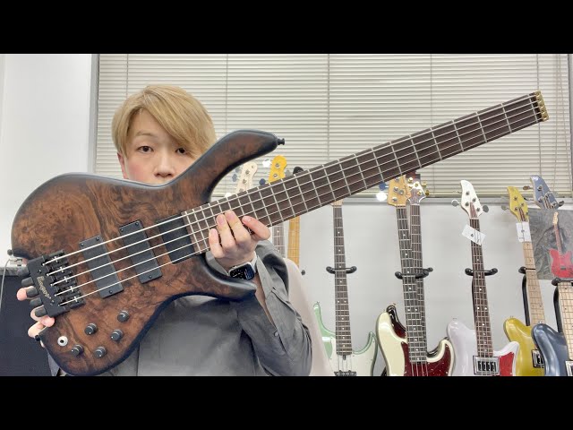 5弦32インチのヘッドレスベースが良すぎて悶絶【Bogart】 - YouTube