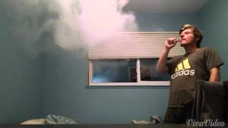Istick Eleaf 50 Watts & Melo Sub ohm tank (Clouds)