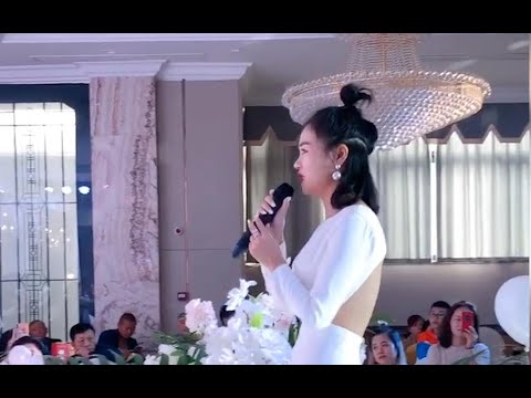 新娘朋友演唱了一首《倒数》，开口就是王者，实在是太厉害了