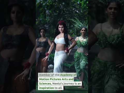 Video: Bollywood skuespillerinner i Designer Neeta Lulla Outfits