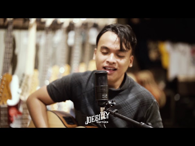 Areng Widodo - Syair Kehidupan Cover by Holy Caesar Live at Joebilly Guitars class=