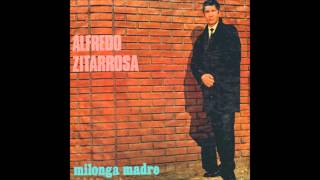 Video thumbnail of "Alfredo Zitarrosa - Crece desde el pie"