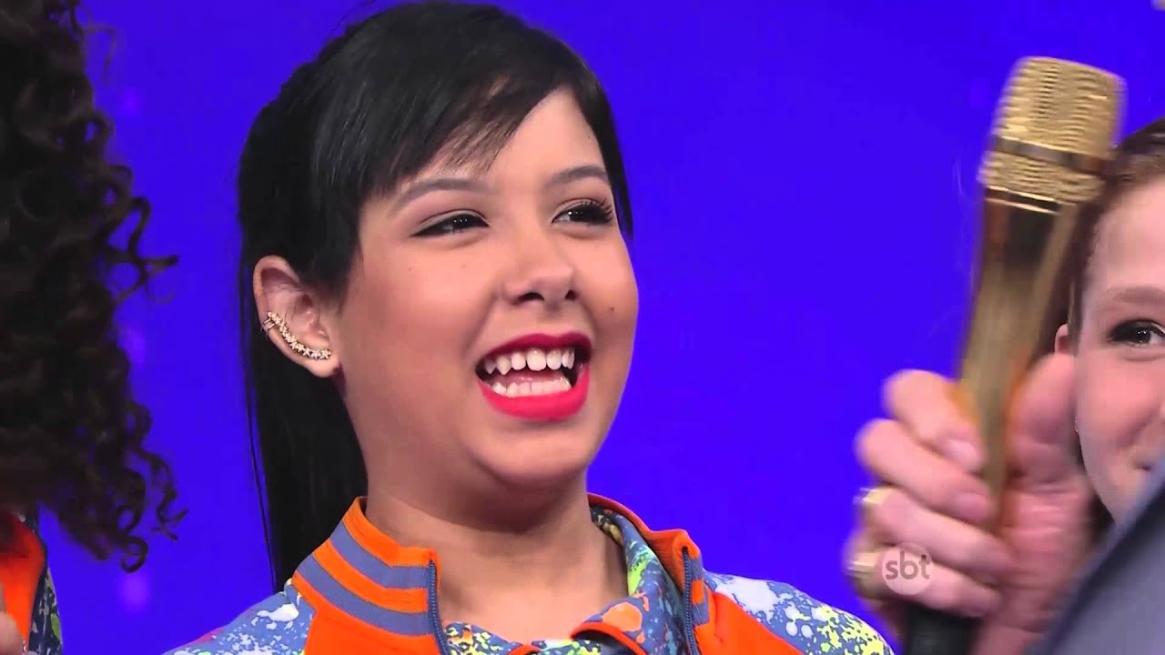 Chiquititas dançam no Programa Raul Gil