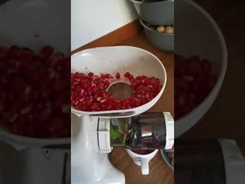 Video: Hur Man Pressar Granatäpplejuice