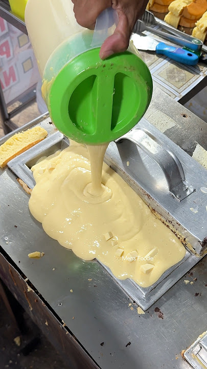 Super Popular Coconut Milk Pancakes in Indonesia