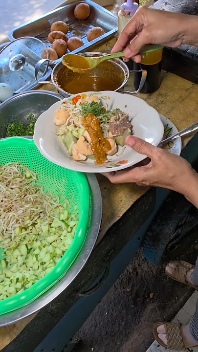 half portion of lontong tahu sayur 13,000 #food #foodie #culinary #salesideas