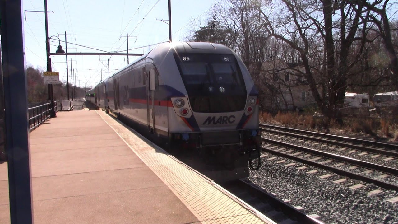 marc-local-passenger-train-from-washington-dc-to-baltimore-md-at