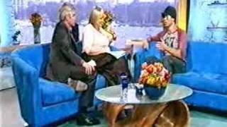 Enrique Iglesias interview this morning 2004 pt 1