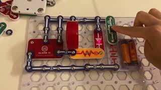 Celebrity Snap Circuits Skill Builder: Flashing Laser Light with Sound Profile