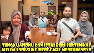 Tengku Wisnu and his wife gave 1 hectare of land and its certificate in Aceh Singkil to Melda Saf...