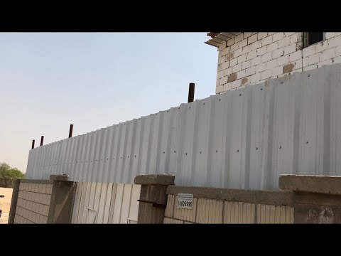 فيديو: بناء سياج اعتصام بأيدينا