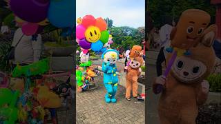 Cocomelon Wheels On The Spooky Bus Round And Round