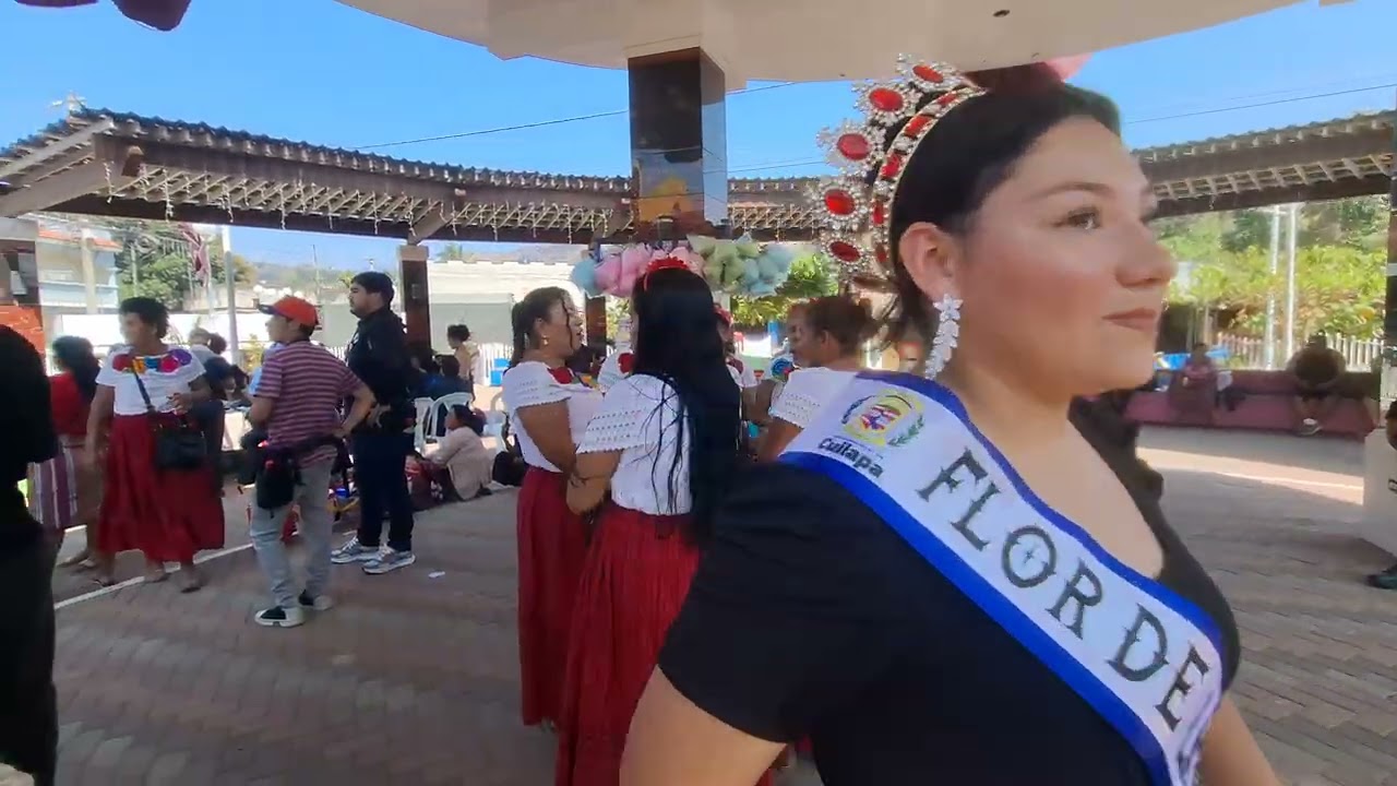 Los esclavos  en su aniversario de su puente historico 