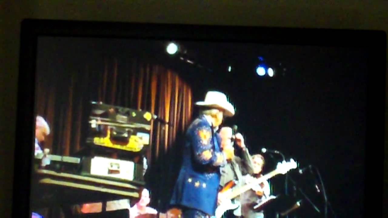 Square Dancing - Caller Lee Schmidt - YouTube