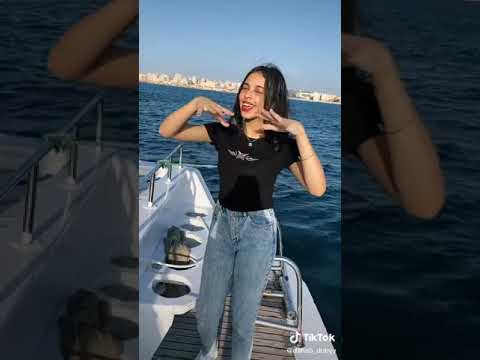 دنيا شايفه دي احلي هيفاء