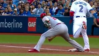 Troy Tulowitzki leave the game with a right ankle sprain