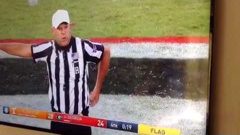 Crooked SEC ref tells Kirby Smart he needs to call timeout!