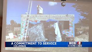 Bill Walker briefs Columbus Rotary Club members on this year's service trip to Mexico