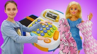 Барби торгует на рынке. Видео для девочек: играем в магазин.