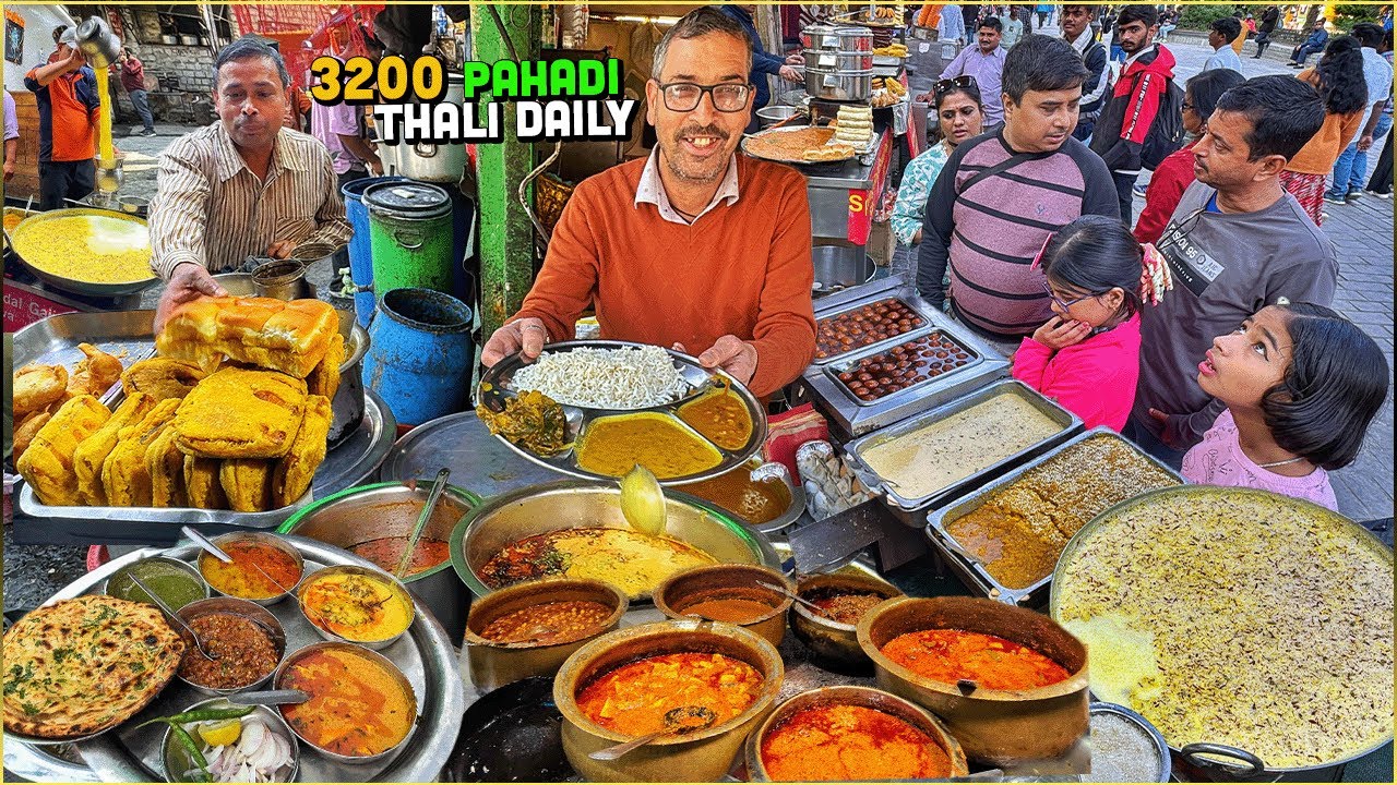 80/- Rs UNLIMITED Desi Ghee Pahadi Thali 😍 Manali Dhaba Madra, Siddu Thaal, Momo Indian Street Food