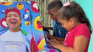 Entregando Maquinitas De Arón Y Juanito