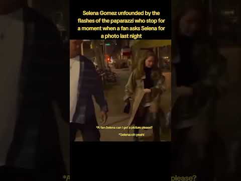 Selena Gomez was unfounded by flashes but still gave time for her fans #selenagomez #celebrity