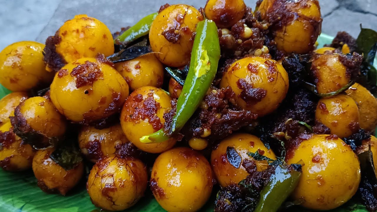 ఫారం గుడ్లు కారం వేపుడు తింటే వదలరు ముద్ద ముద్దకి మైమరచిపోతారు | country chicken eggs fry |