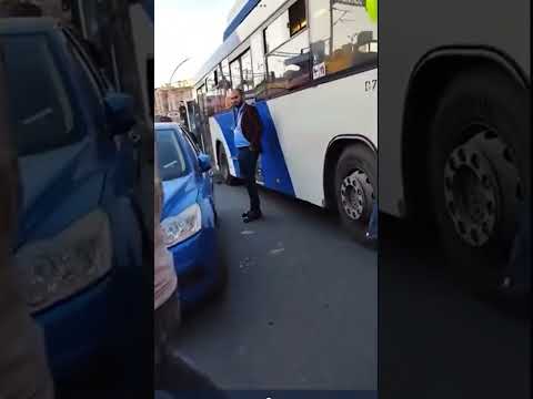 #ego otobüs şoförü temizlik işçisini dövdü
