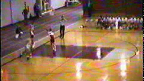 Brett Krause Horlick High dunk vs. South Milwaukee