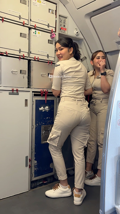 Pramugari Cantik Super Air Jet Pesawat Airbus A320-200