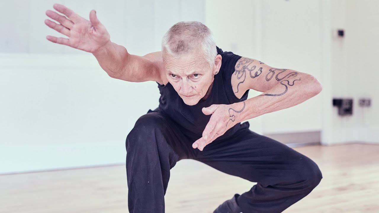 Planningtorock - Visible (Official Audio) auf YouTube ansehen Planningtorock - Visible (Official Audio) auf YouTube ansehen