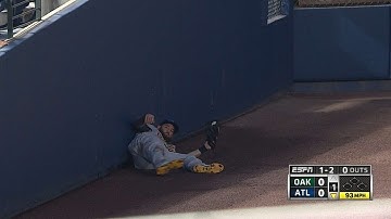 Gomes slides into the wall for terrific grab