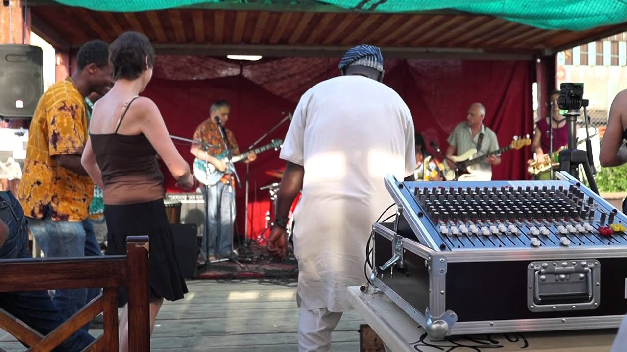 Voix du Bois: Marabout