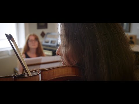 Lina Tur Bonet, Aurelia Visovan - Sonata per uno mulaticco lunattico (dir. Michael Seeber, 2020)