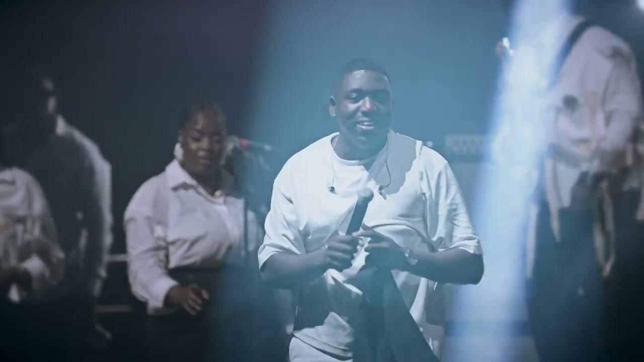 NK Divine - Medley (À Foison, Eh Yawhe, Elikia) •ZENITH DE PARIS