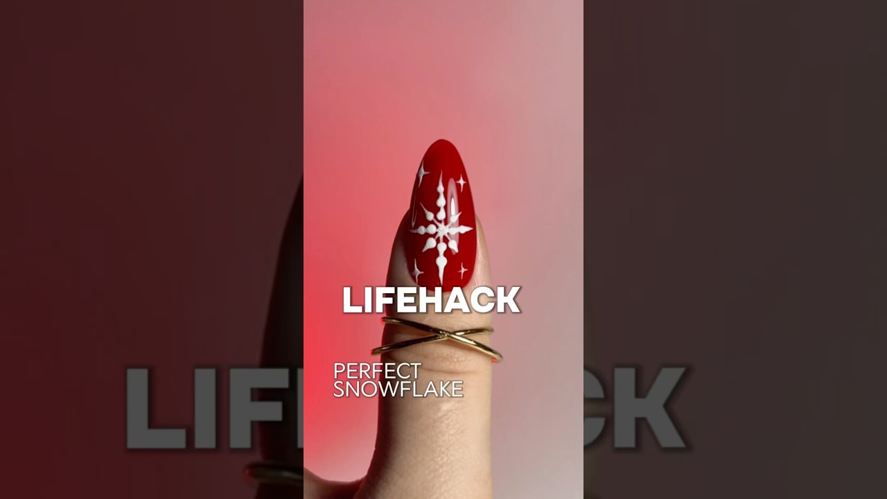 #snowflakenailart