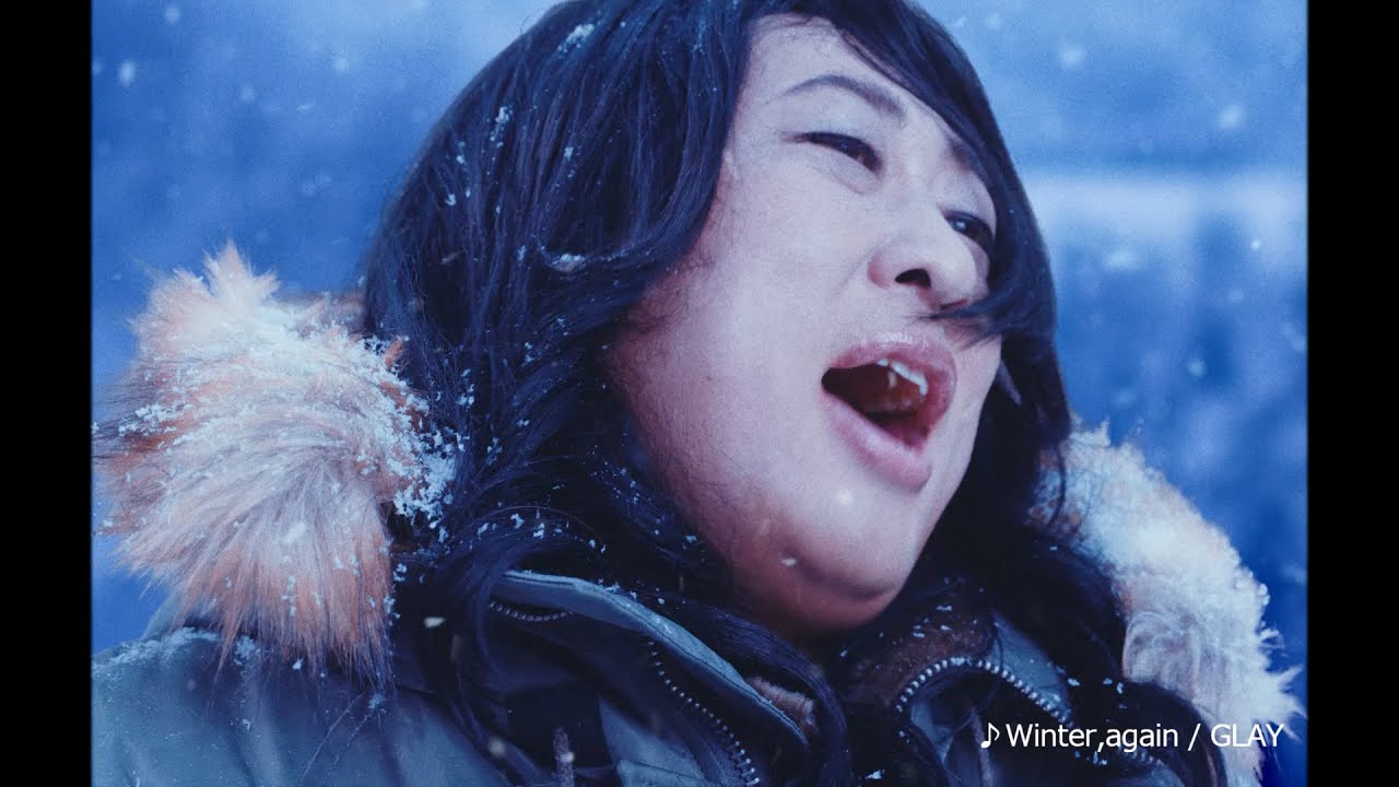 ロバート秋山がTERU化!? GLAYの名曲「Winter, again」MVを完全オマージュ! 『カーセンサー』新CM