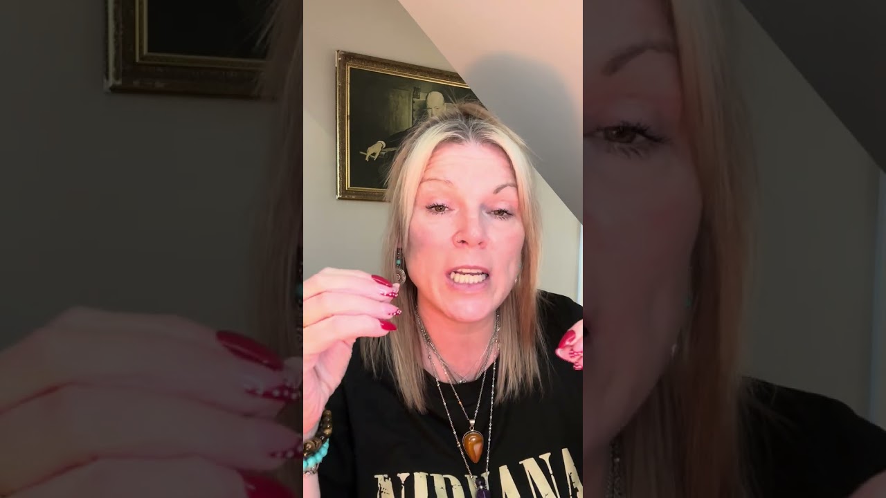 Daily Energy check in with tarot 🔮♥️