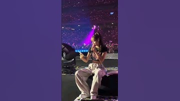 LISA tell staff to take one blink phone to take video #lisa #blink