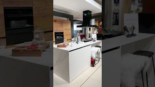 Ausstellungsküche 48 % Reduziert Mit Keramikarbeitsplatte Von 29.300,- Eur Auf 15.230,-Eur