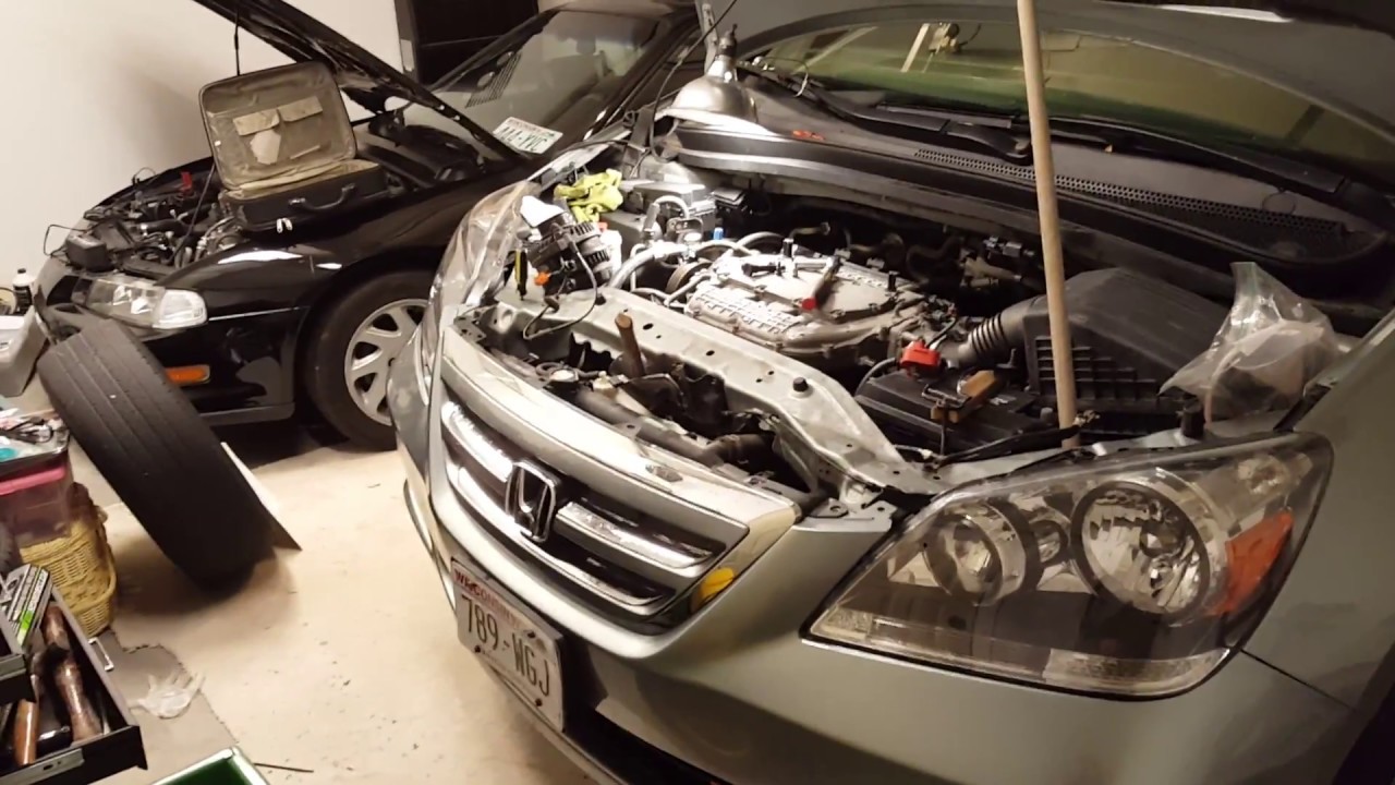 How to: removal of the alternator on 2006 Honda odyssey - YouTube
