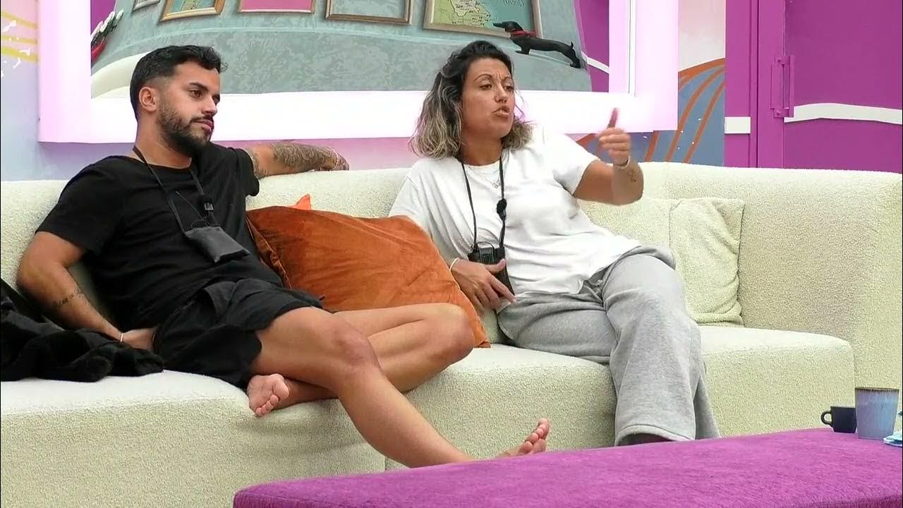 Marisa descai-se em frente a Leandro e deixa Pedro Jorge em pânico - YouTube