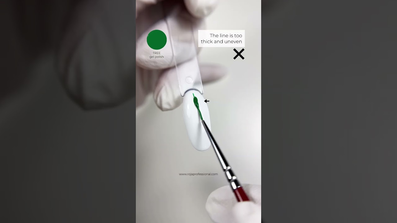 Tips on how to draw a straight line on the nail🌿