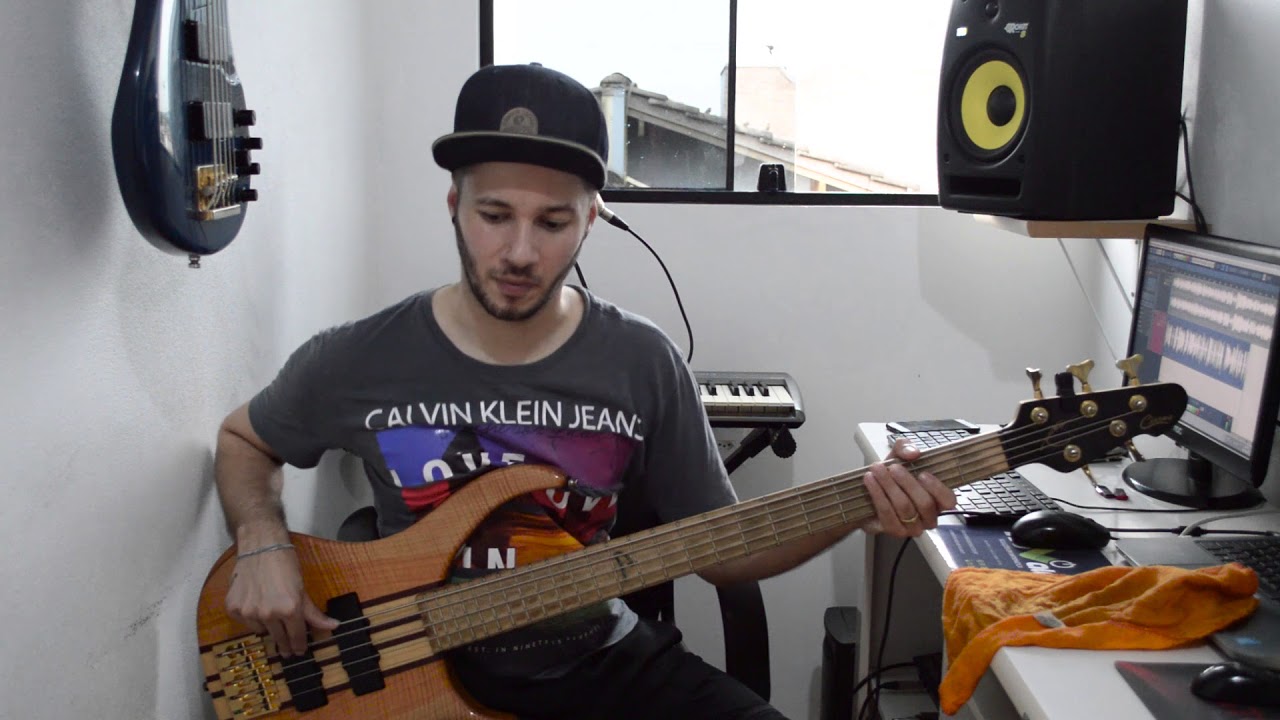 Vaneira no baixo - João Luiz Corrêa