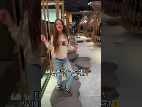 Se CADI in ACQUA PERDI! 🚷😱 #auroraeludovica #shorts