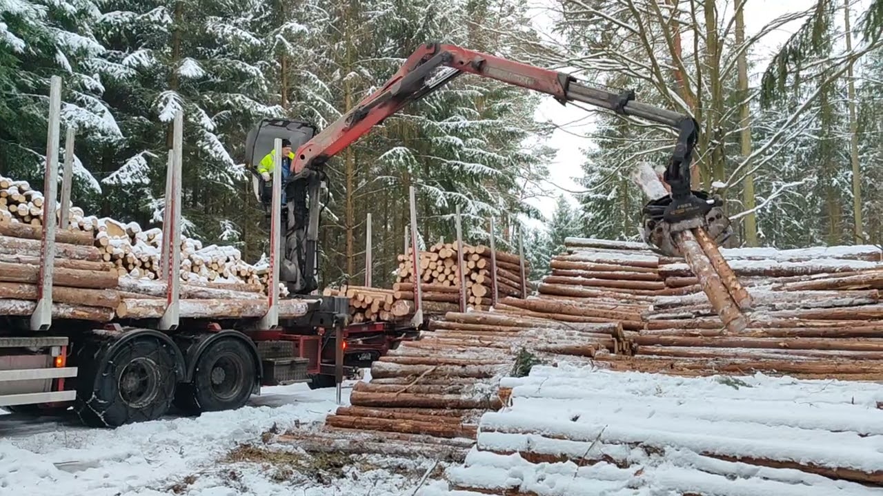 Holztransport #forest #timber #wald #fichte #snow 