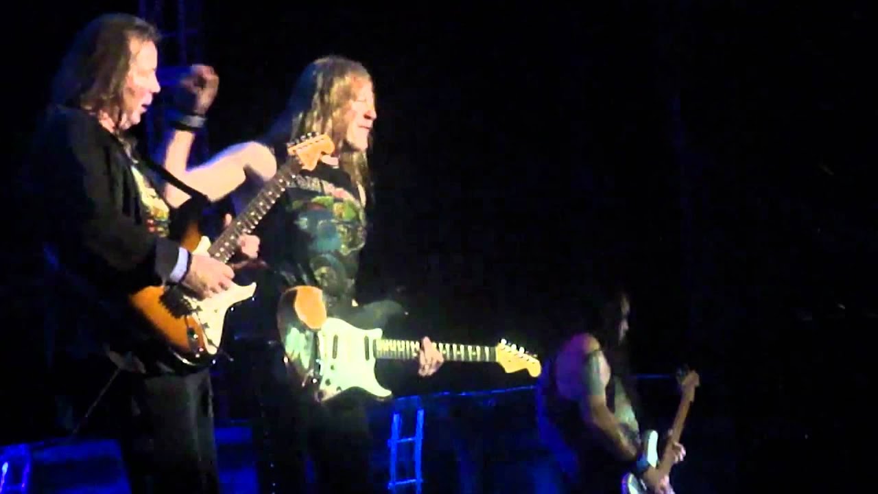 Iron Maiden Flight 666 Belem 1080p 12) Fear Of The Dark Iron Maiden Flight 666 Belem 1080p 12) Fear Of The Dark