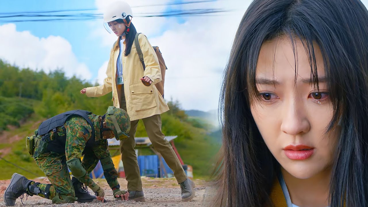 Журналистка наступила на мину, сапёр рискнул жизнью для спасения